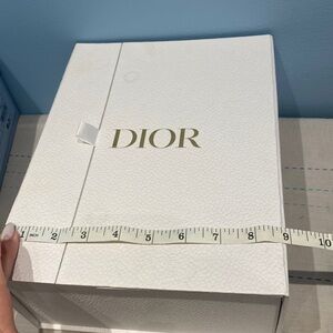 Dior box